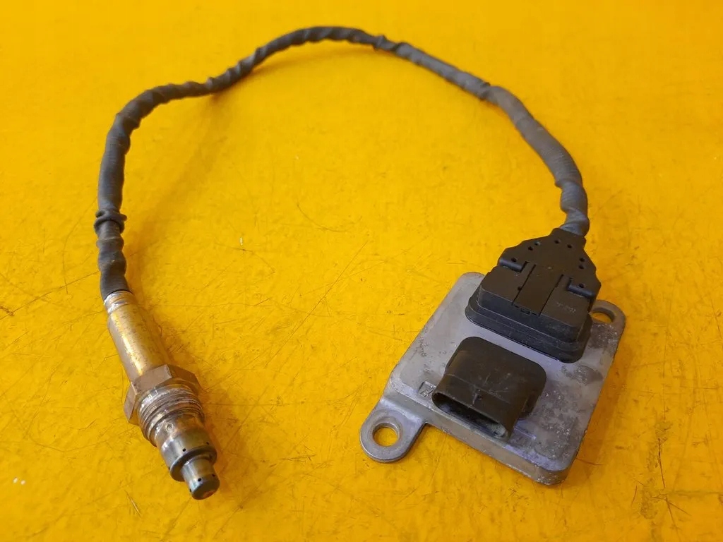 Mercedes W213 W205 SONDA LAMBDA A0009051512 Product image