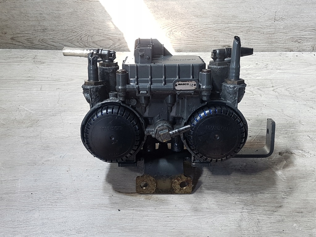 VALVĂ FRANĂ MODULATOR EBS SPATE 2047121 4801061060 DAF XF 106 CF LIFT Product image