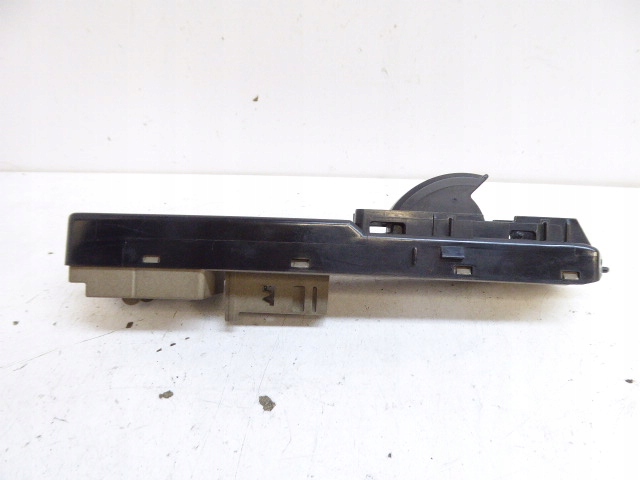 Saab 93 9-3 Lift II comutator sticlă spate stânga Product image