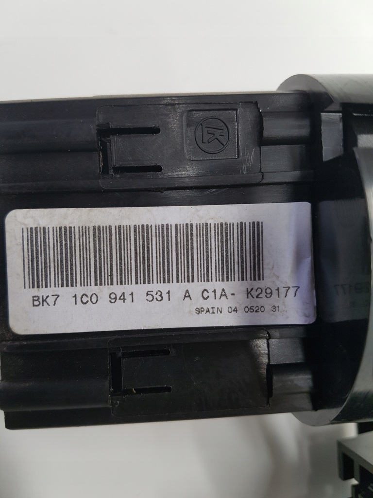 COMUTATOR LUMINA NOU VW PASSAT B5 GOLF 4 BORA POL Product image
