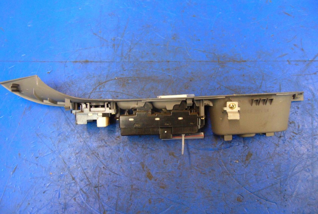 Mazda 6 1,8 16V Combs pe benzină 5D Comutator de sticlă 5D Product image