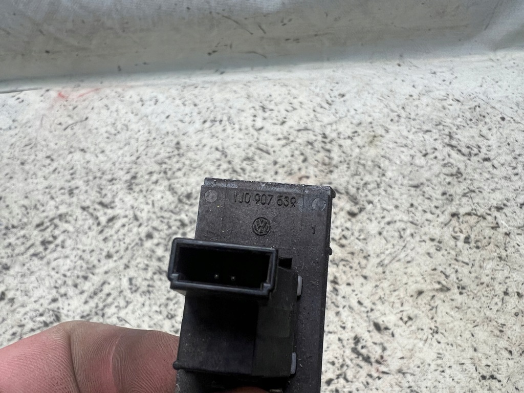SENSOR SOLAR VOLKSWAGEN GOLF IV EUROPA OE Product image