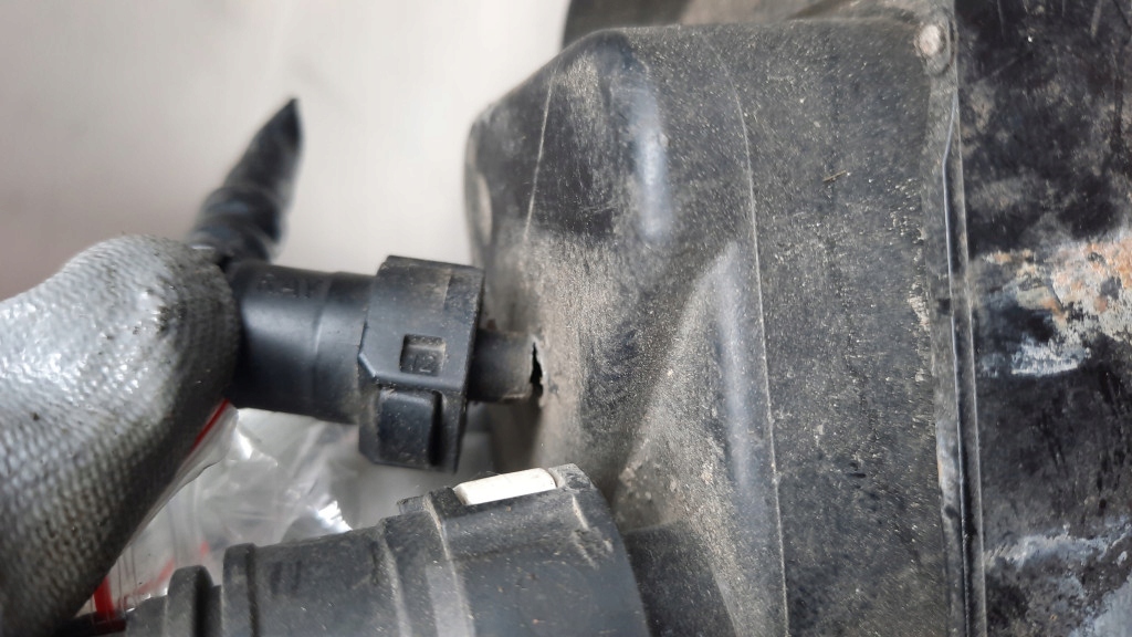 FILTRU CARBON 30650221 17204247 VOLVO XC90 Product image