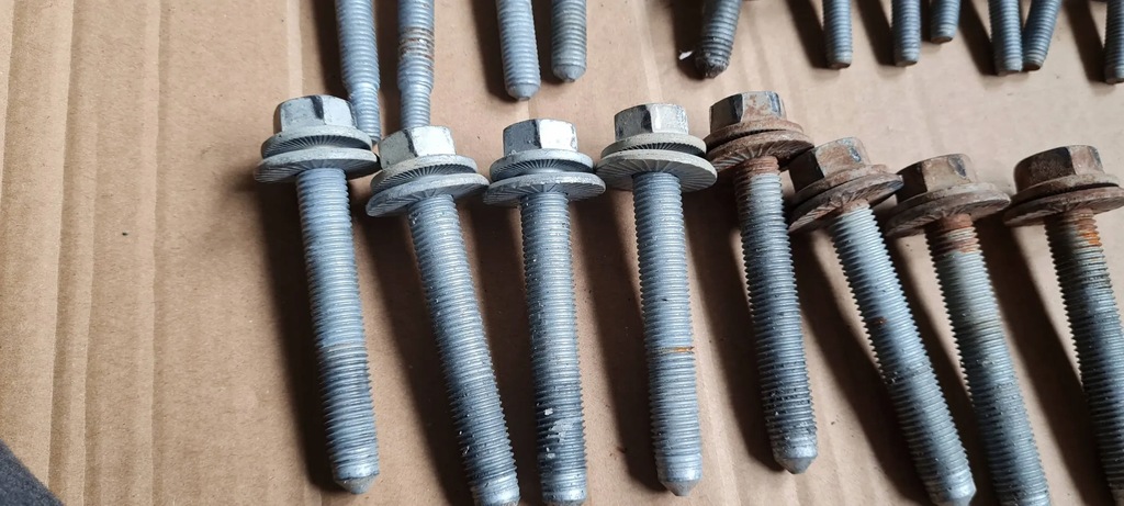 SQ5 Q5 80A ȘURUB SUSPENSIE ȘURBUL SUSPENZI LEAGĂNURI BRINCI FAȚĂ Product image