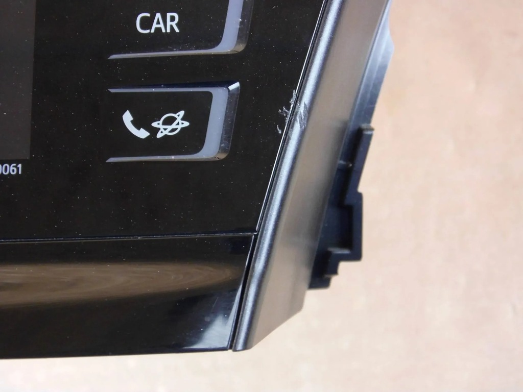 Ecran radio Toyota Prius+ PLUS 86140-47231 8614047231 Product image