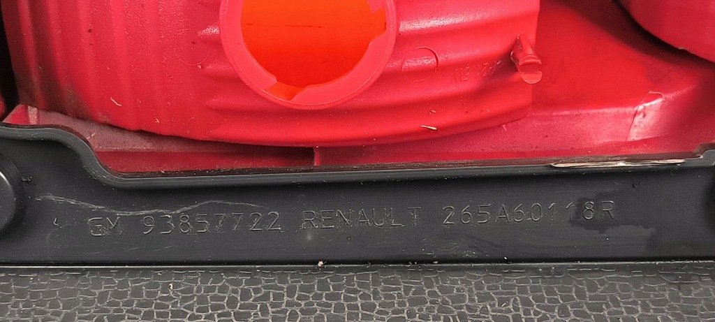 LAMPĂ SPATE DREAPTA 93857722 RENAULT TRAFIC II LIFT Product image