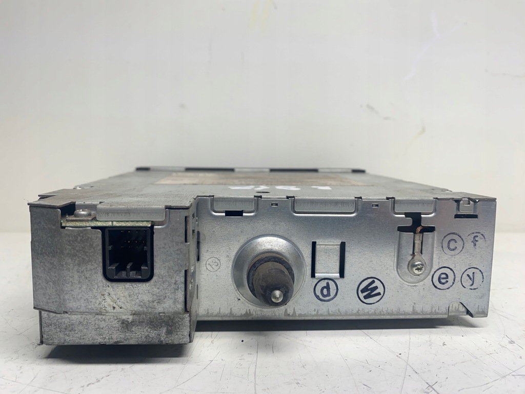Chrysler OE P56038531AE Changer Product image