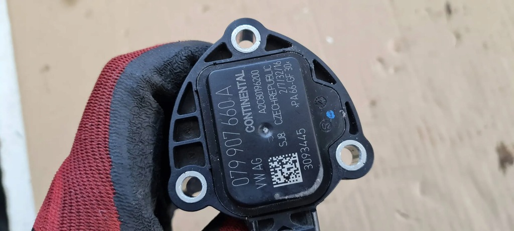S6 C7 4G LIFT ULEI LEVEL SENSOR 4.0 TFSI 079907660A A4 B9 8W A5 A6 A7 Product image