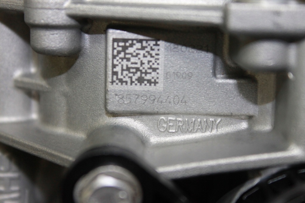 BMW MINI F56 F60 F40 F45 G30 G05 1.8D 2.0D 2.5D B47D20B B47C20B POMPA ULEI Product image