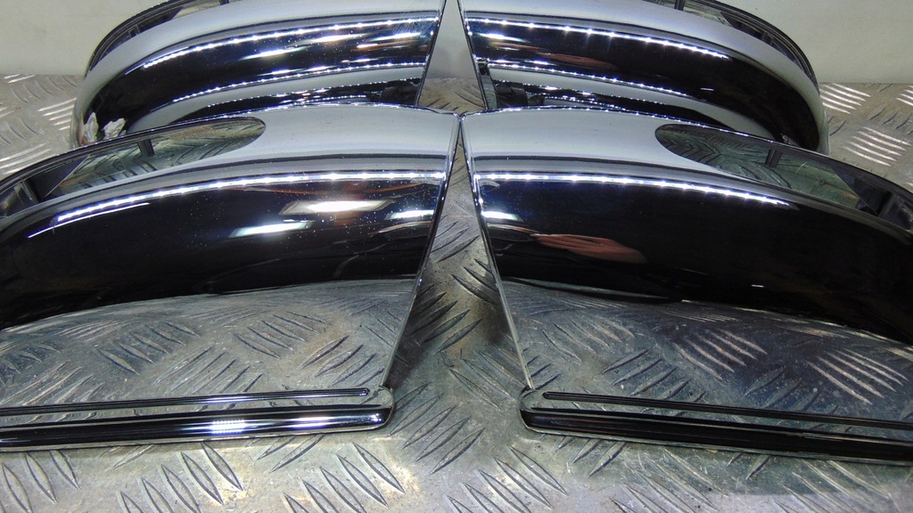 CARCASA OGLINZĂ DREAPTA STÂNGA MERCEDES CLASA C W203 203 CROM Product image