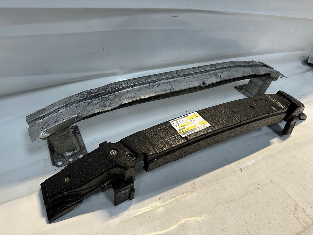 Bara de protecție Audi TT 8J0807109 Product image
