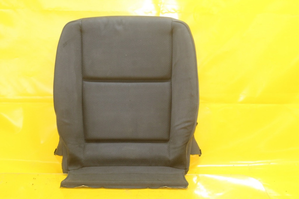 Materialul din partea dreaptă din față AUDI A4 B6 Product image
