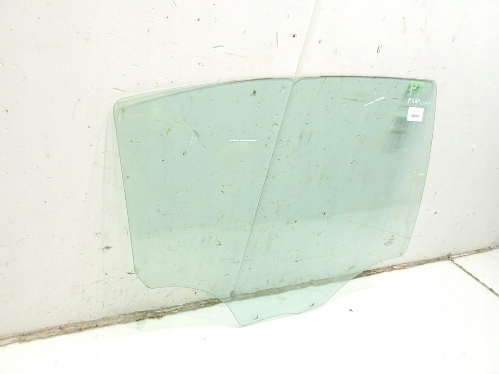 GEAM USĂ DREAPTA SPATE PEUGEOT 208 LIFT Product image