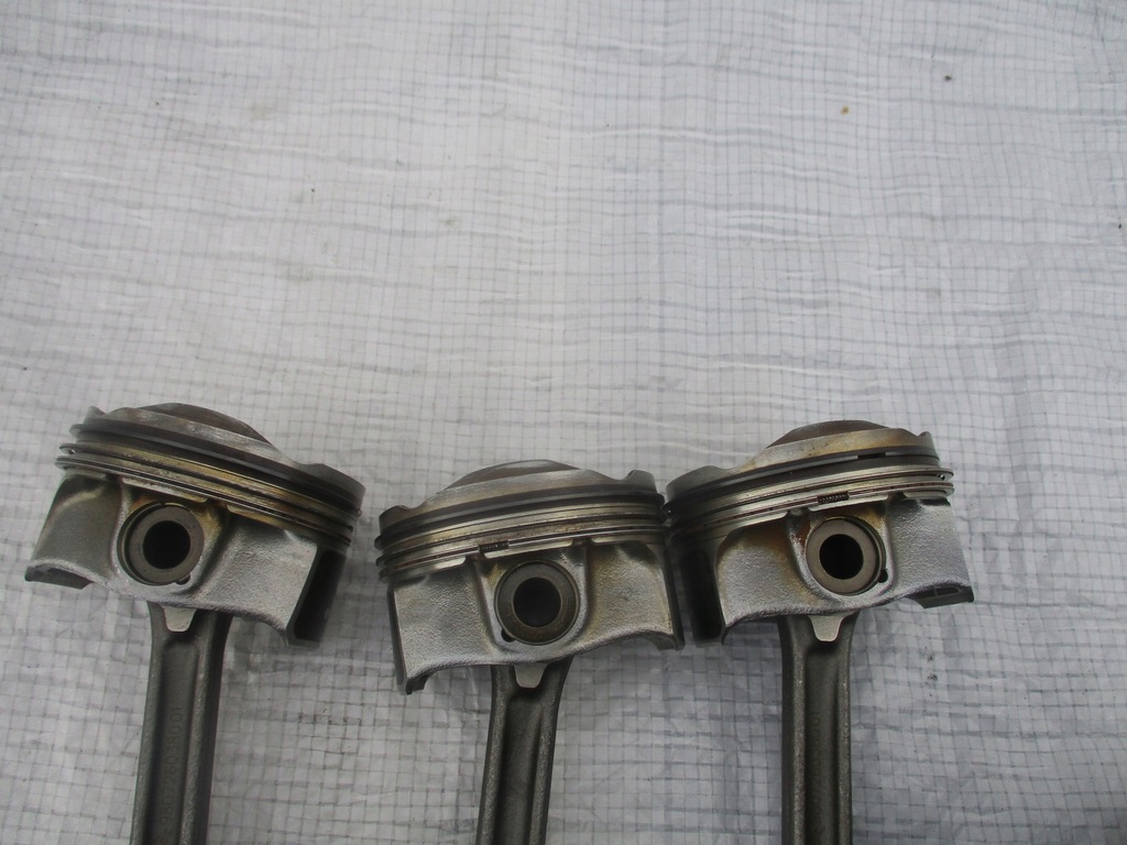 BIELLA PISTON 1.2 THP OPEL ASTRA PEUGEOT 208 308 2008 CITROEN C3 C4 II Product image