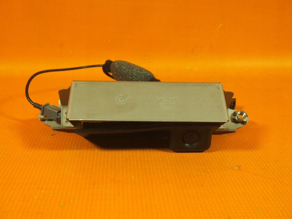 Controller pentru camera de marsarier Audi A5 8T 8t0907441c Product image