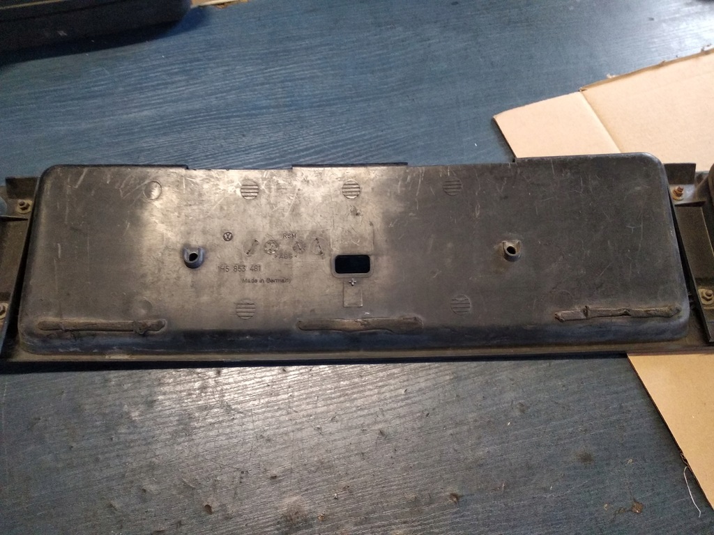 LAMPĂ SPATE BLENDA VW VENTO HELLA 1H5853481 Product image