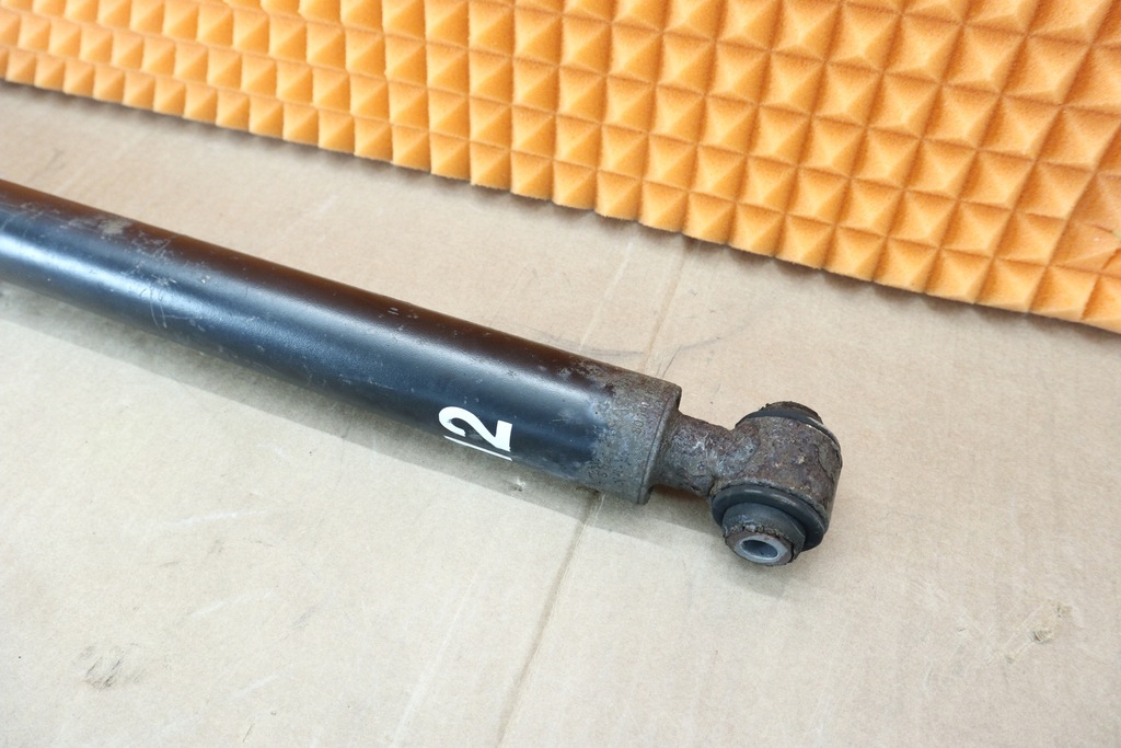 AMORTIZOR SPATE MERCEDES W204 W207 2073202530 Product image