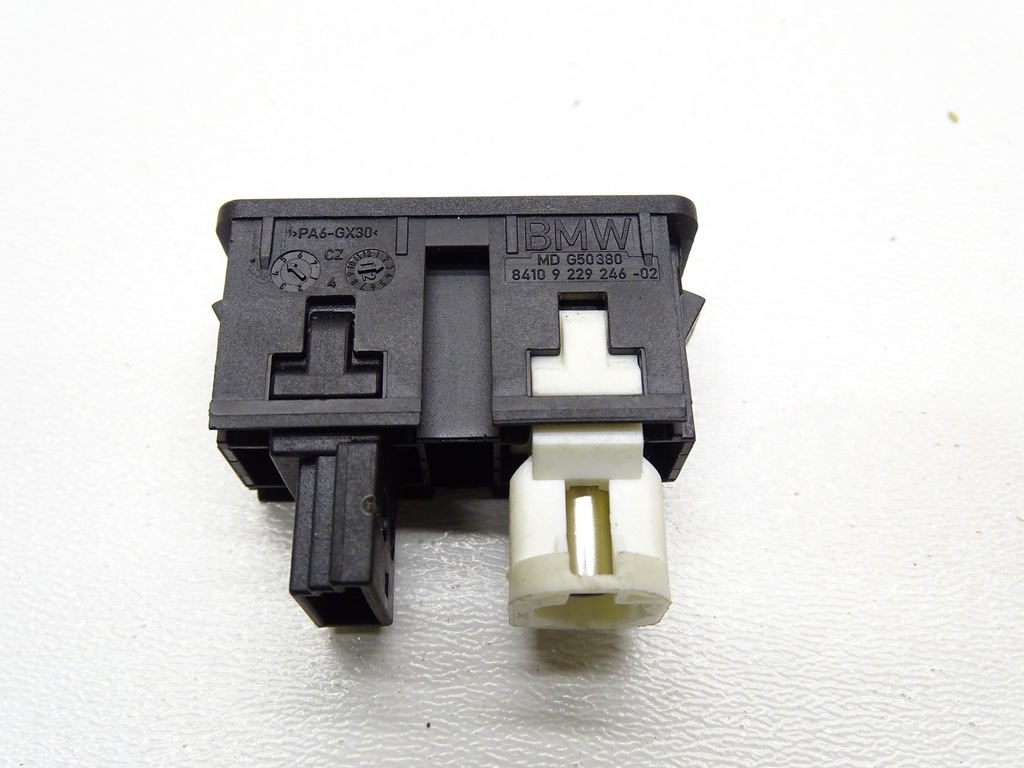 Nest Port Aux USB BMW F20 F21 F30 F31 9229246 Product image