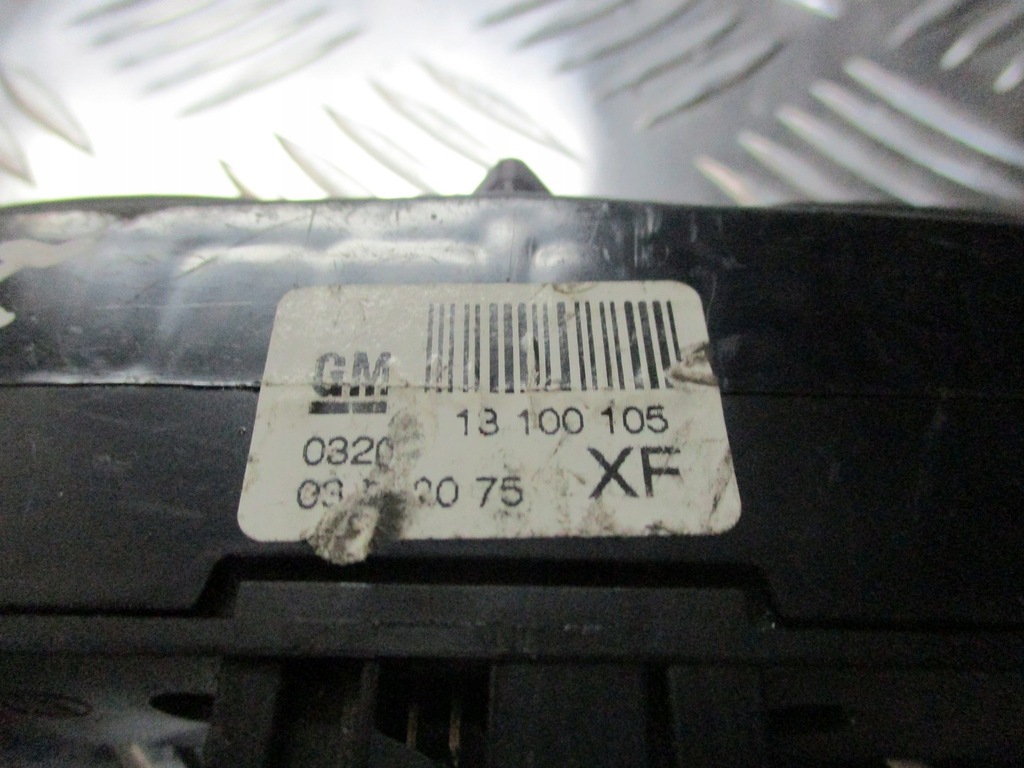 COMUTATOR DE URGENTA OPEL ZAFIRA B 13100105XF Product image