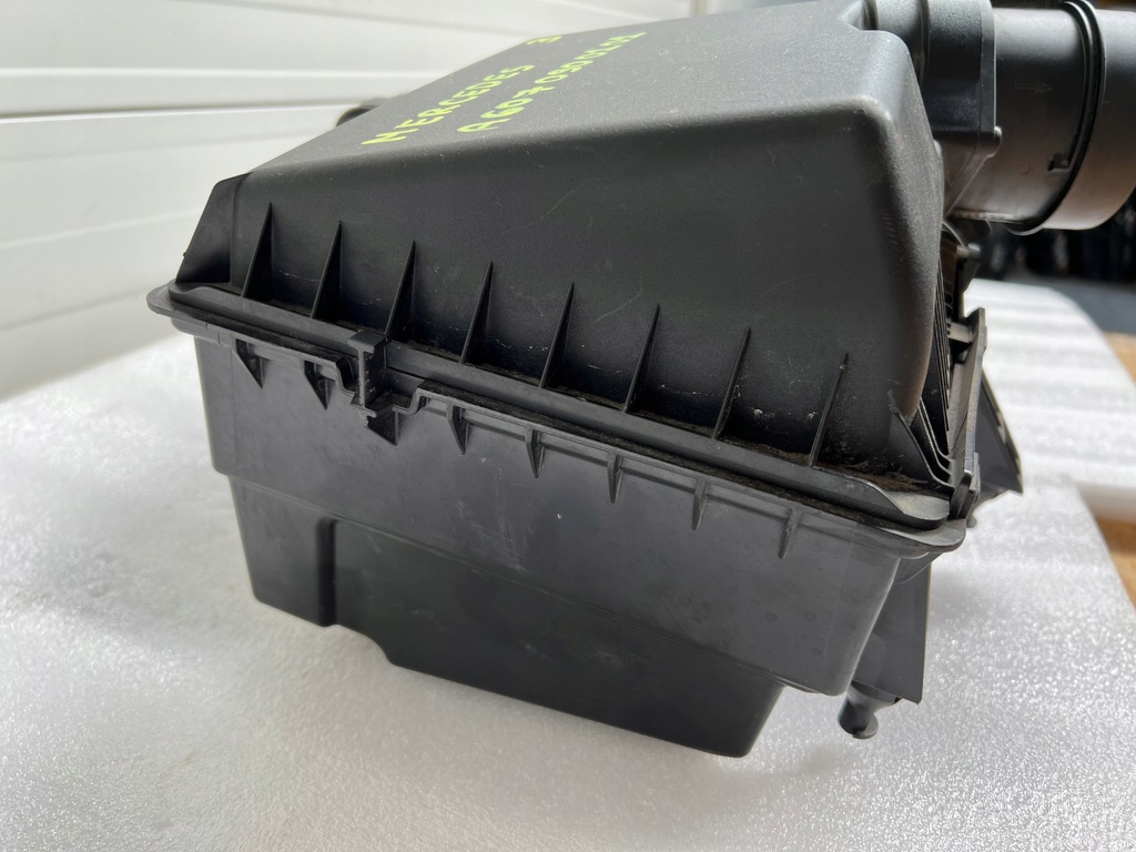 Carcasa filtrului de aer Mercedes A6070900101 Product image