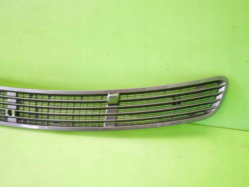 GRILA DE ADMISIE MASCA AER MERCEDES W211 02-06 Product image