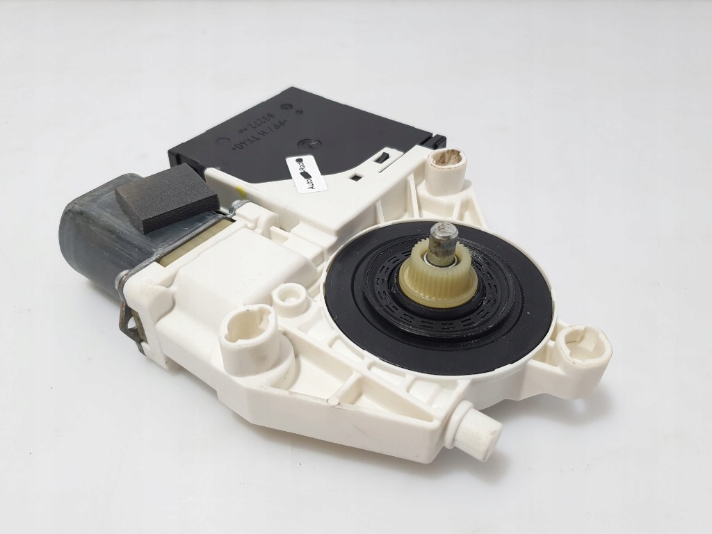 AUDI A3 8P LIFT CONTROLLER MOTOR GEAM OGLINZII RABATANTE FAȚĂ DREAPTA EU Product image