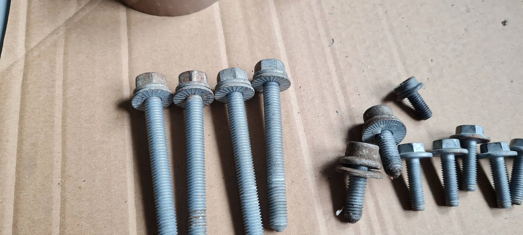 SQ5 Q5 80A ȘURUB SUSPENSIE ȘURBUL SUSPENZI LEAGĂNURI BRINCI FAȚĂ Product image