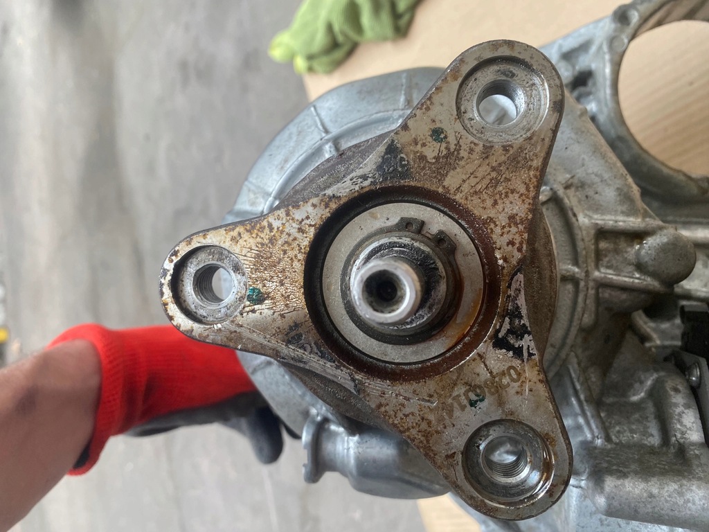 REDUCTOR CUTIE DE TRANSFER ATC13 BMW G05 G06 G07 7888876 Product image