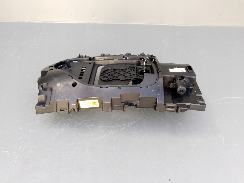 Hyundai Kona II EV 2022- Prize de încărcare a clapetei 863CCHF100 Product image