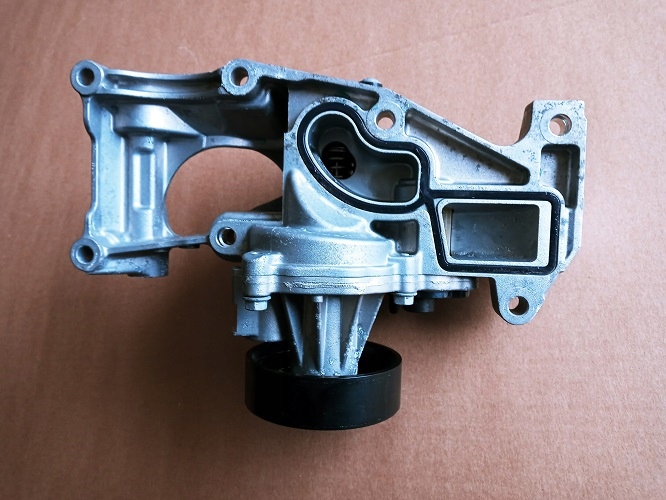 Pompa apa BMW Łapa 730Li G11 G12 Putere 190kw 258km kilometraj 10km Product image