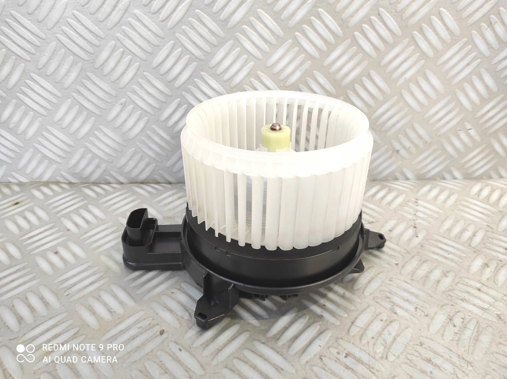 VENTILATOR, SUFLANTE ÎNCĂLZIRE, EUROPA TOYOTA YARIS IV 4 CZ116360-6063 Product image