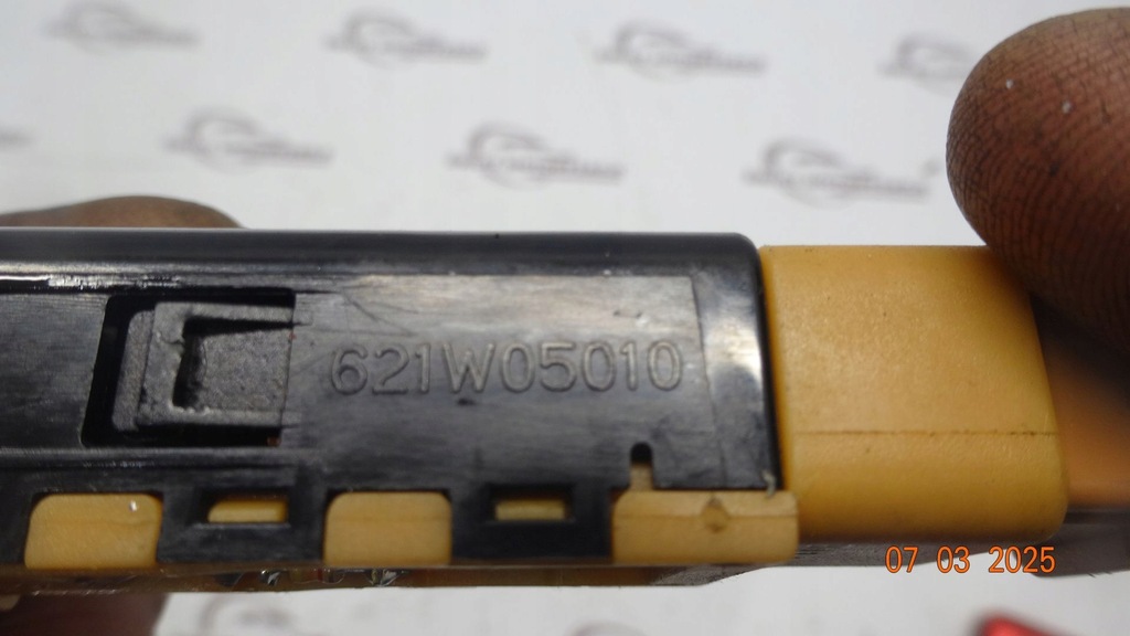 Kia Sorento II 4x4 10r Switch ESP 202002962 621W05010 Product image
