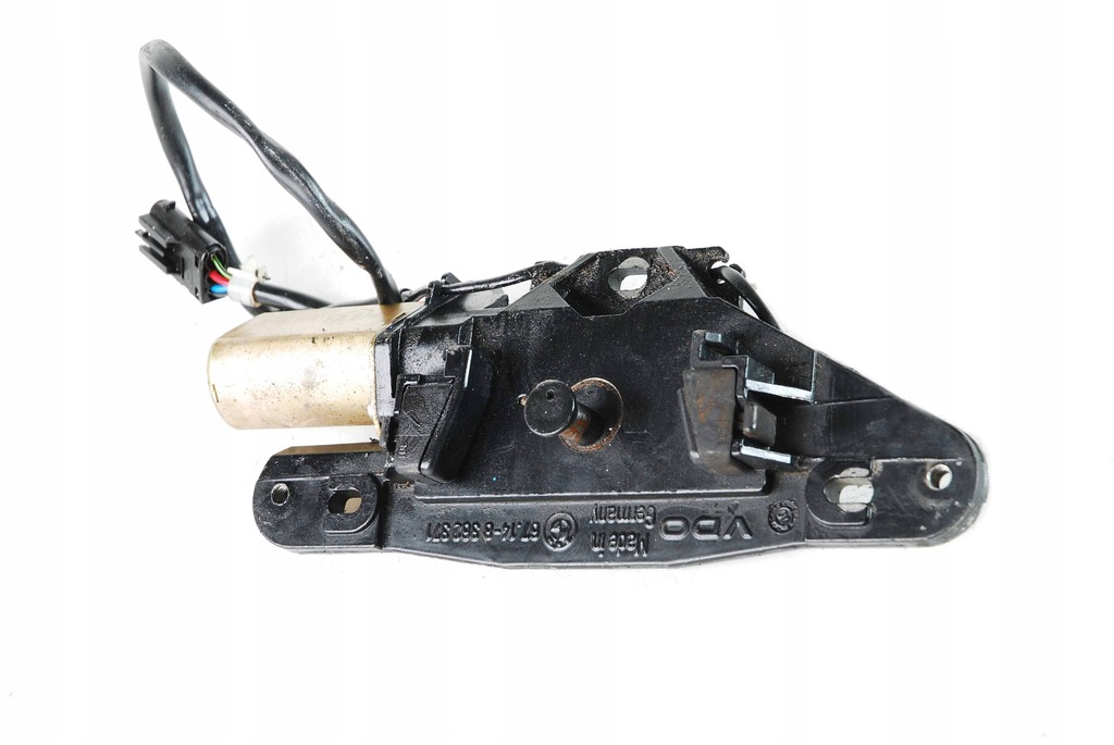 BMW E39 KOMBI Blocare inchidere clapeta 8362371 Product image