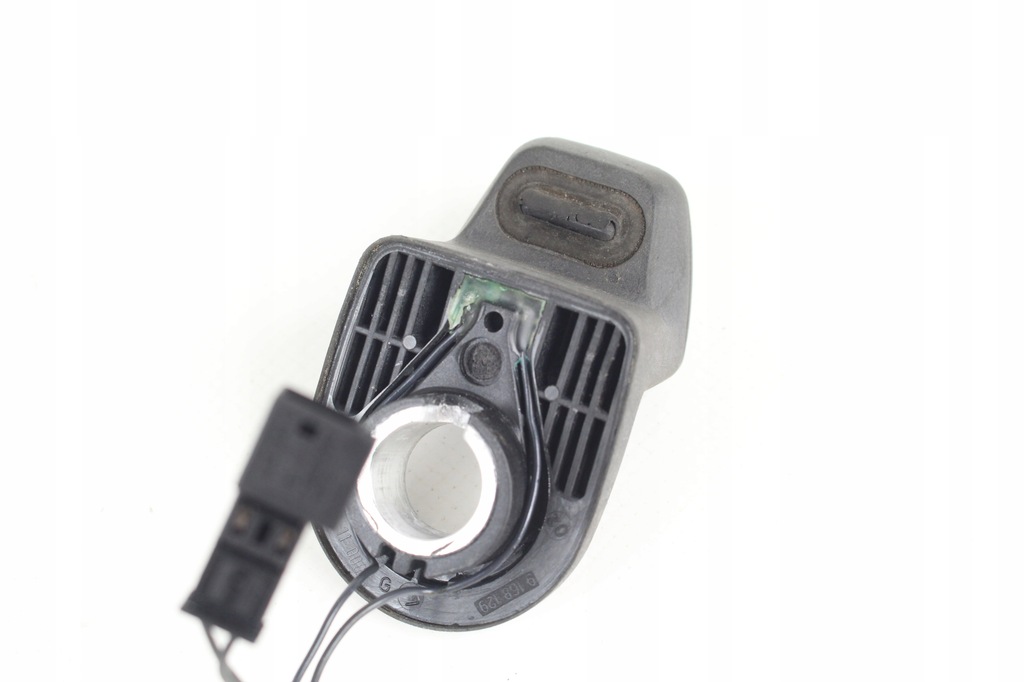 BUTON COMUTATOR MICRO CONTACT CAPAC portbagaj GEAMURI BMW E91 05-11 Product image
