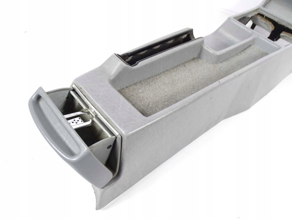 Mercedes 190 W201 CAPAC TUNEL CENTRAL CARCASA Product image