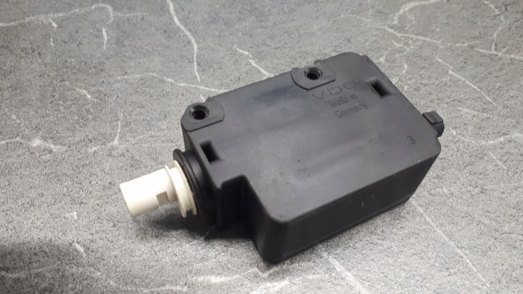 8352168 actuator umplere clapeta benzina bmw e38 e49 Product image