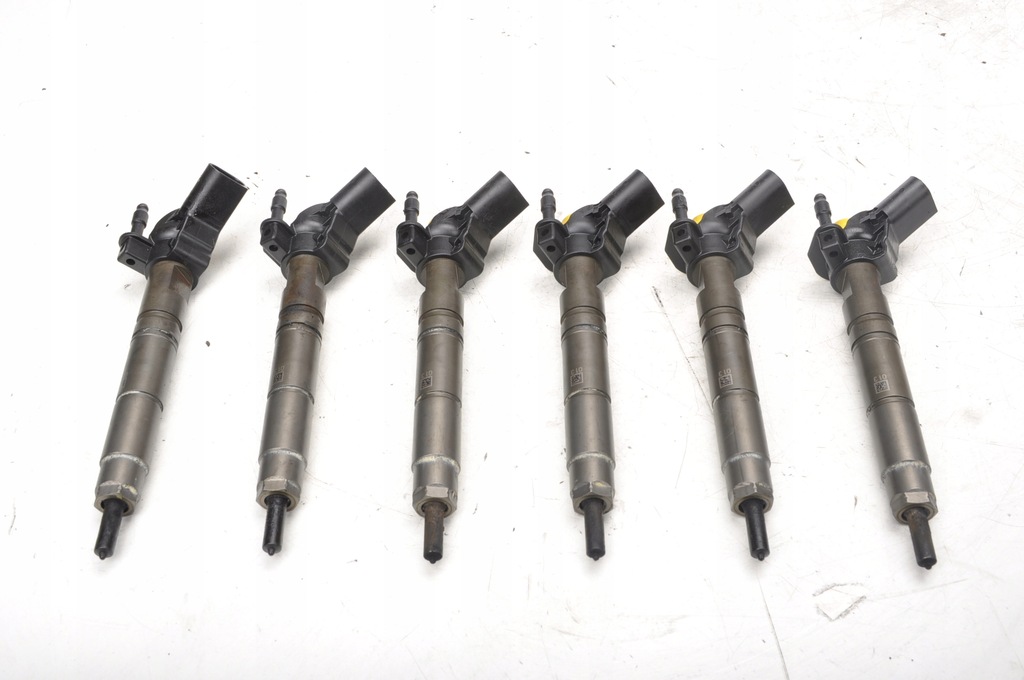 SPRINTER 906 3.0CDI INJECTOARE A6420701887 0445115072 Product image