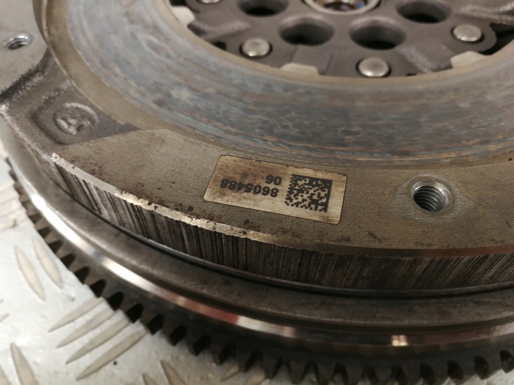 7614326 7614327 placa de presiune ambreiaj volanta dubla masa BMW F20 F21 F22 1.5 T Product image
