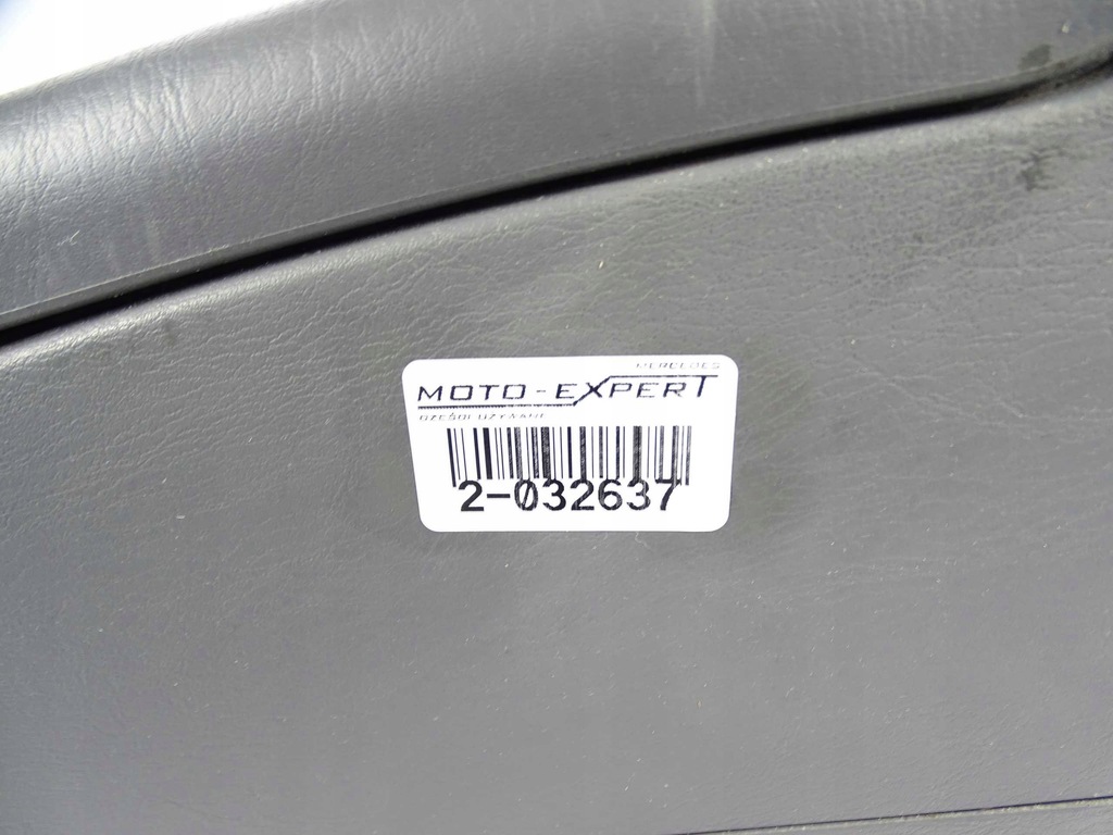 Mercedes ML W163 COTIERA CENTRAL TUNEL A1636830275 Product image
