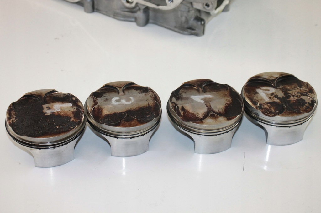 APRILIA RSV4 1000 CILINDRI PISTONI MOTOR BLOC CRANKER BLOC Product image