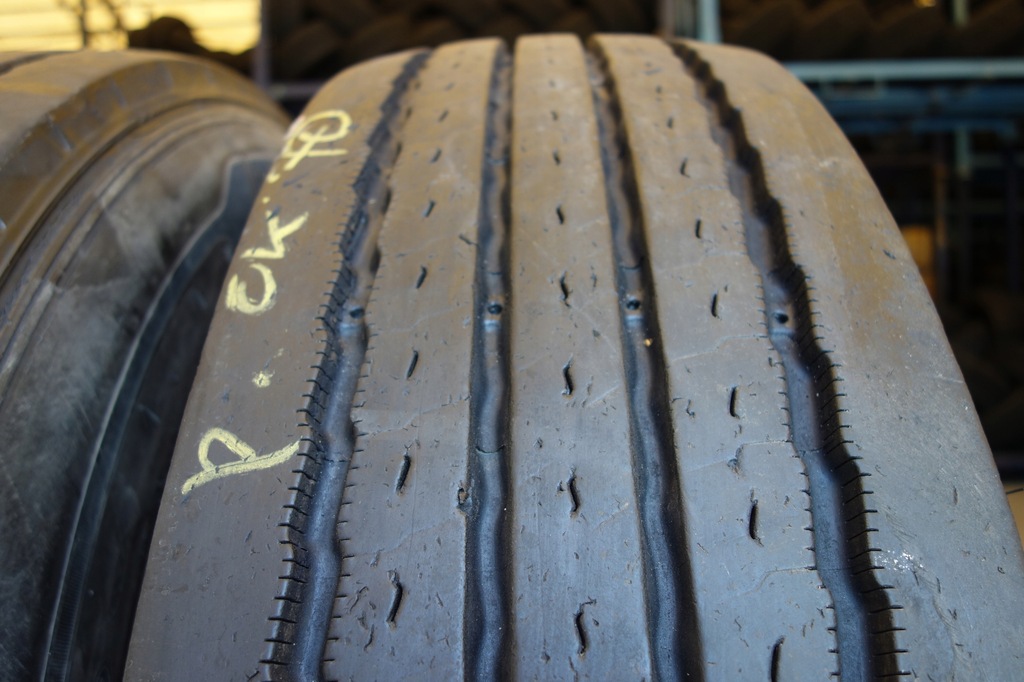 2x 315/80R22.5 Anvelope pentru camioane ghidate Michelin X Line 17/22R 11mm (M24) Product image