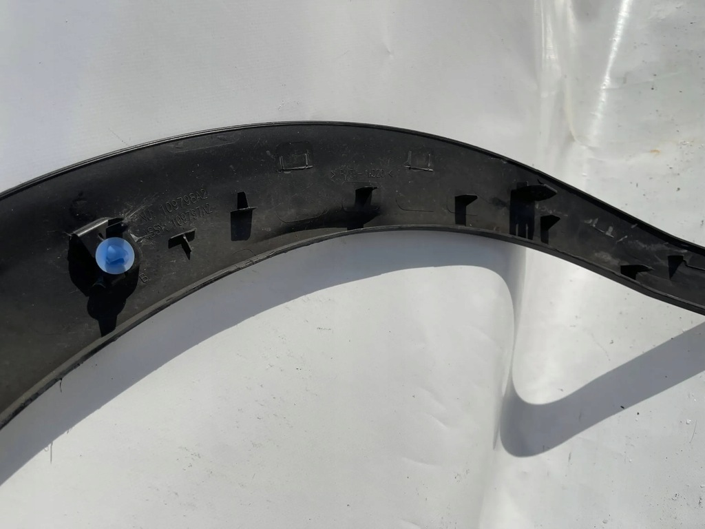 LISTWA BŁOTNIKA PEUGEOT 3008 II 2016 PRAWA TYŁ TYLNA 9825289077 Product image