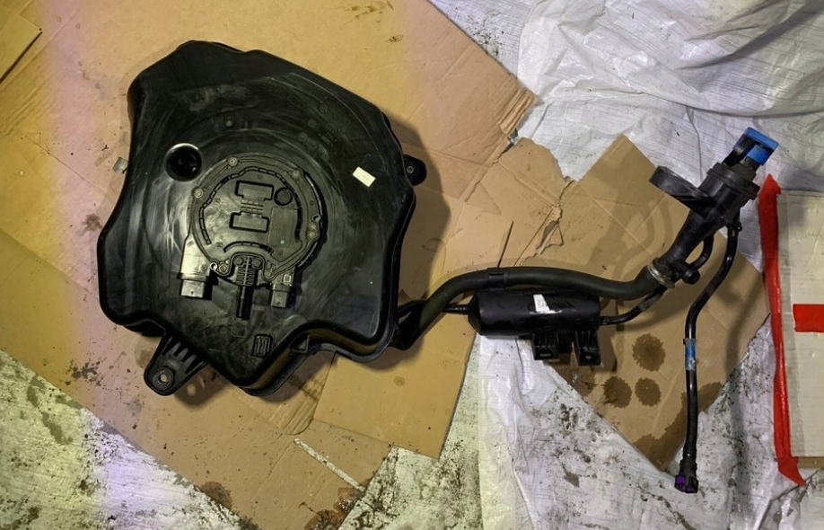 BMW X3 G01 X4 G02 CUREA REZERVOR/POMPA ADBLUE ACT KP Product image
