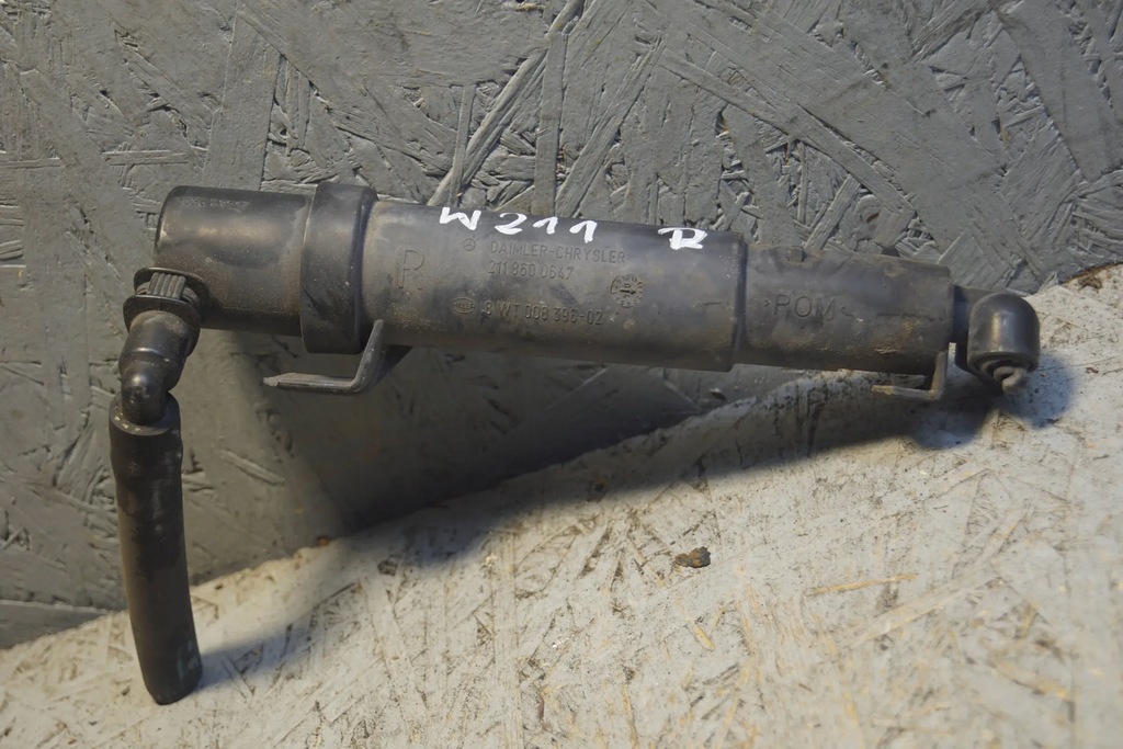 LĂMPURI SPĂLATOR FAURI DREAPTA FATA MERCEDES W211 2118600647 Product image