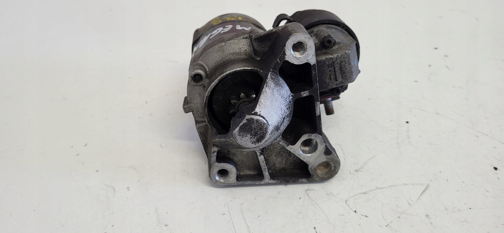 104674 RENAULT Starter Product image