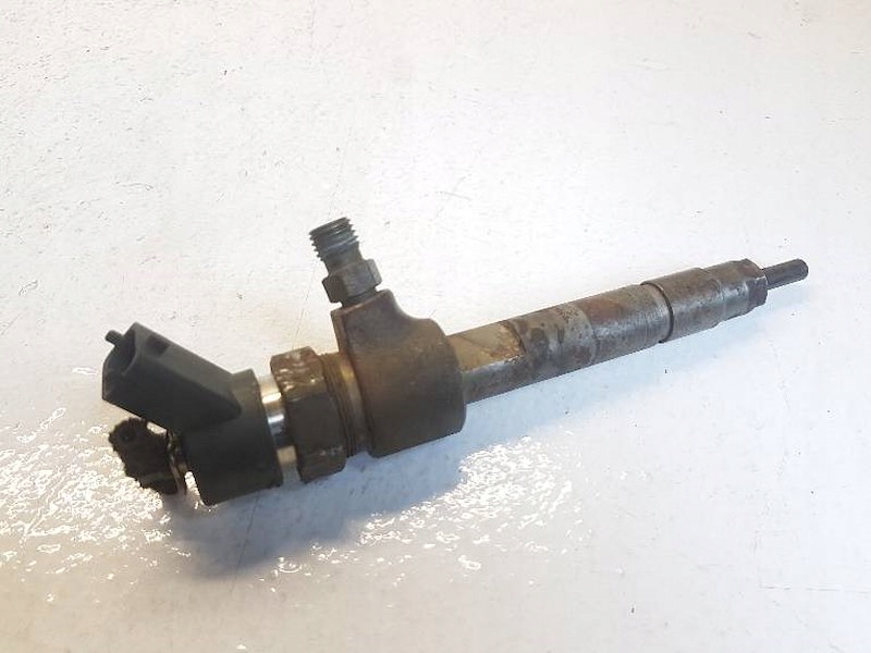 Injector Fiat Alfa Lancia Bosch 2.4 JTD 0445110002 Product image