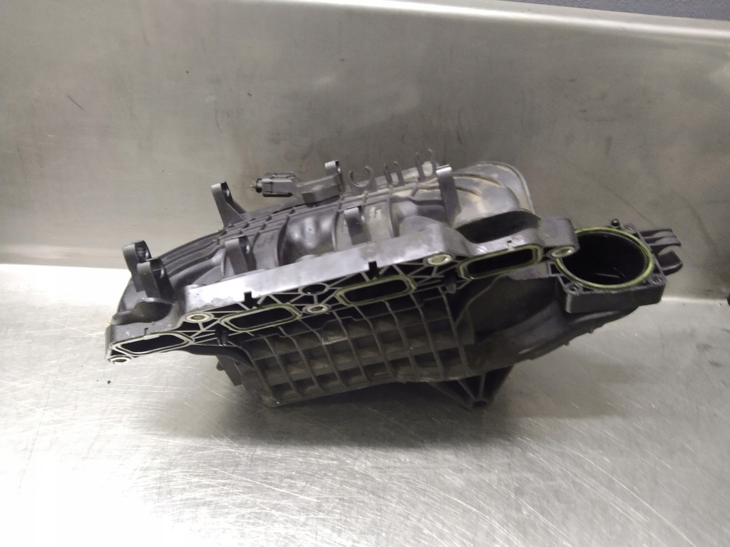 COLECTOR ADMISIUNE VW AUDI SKODA 1.4 TSI 03C129711AD Product image