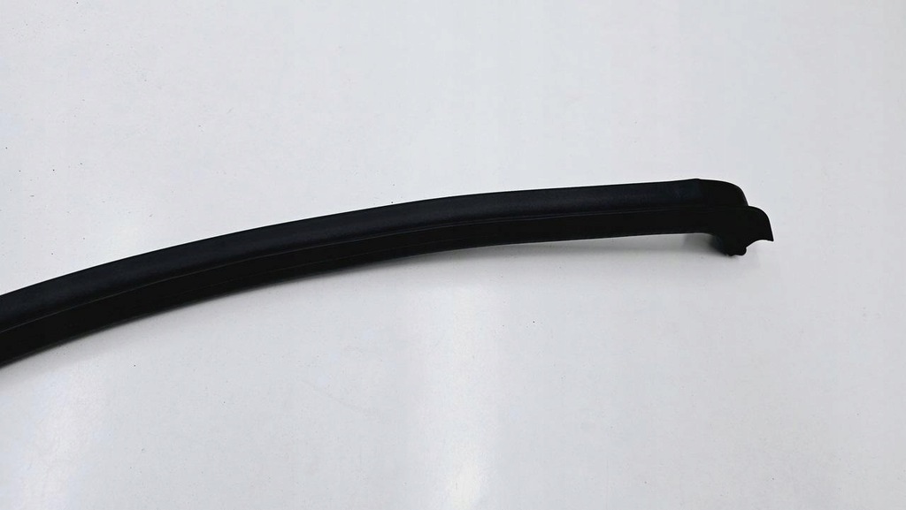 GARNITURA APARATOR SPATE DREAPTA FORD EDGE MK2 FT4B-R28124-AJ Product image