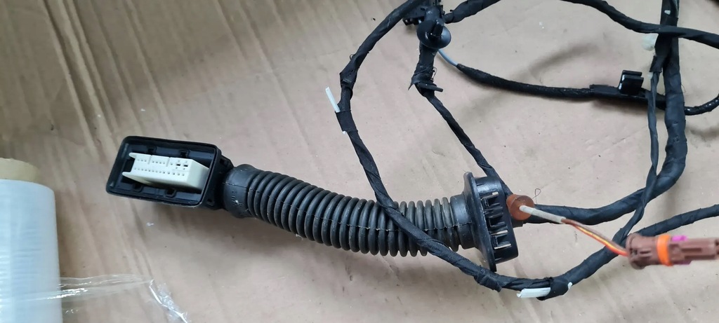 CABLA ELECTRICĂ UȘĂ A5 8W COUPE 8W6971030CB Product image