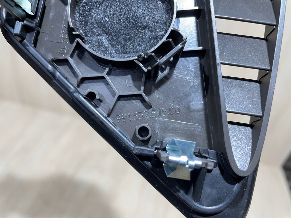 PORSCHE CARRERA 911 991 CAPAC DIFUZOR CONSOLA STÂNGA 99155257500 Product image